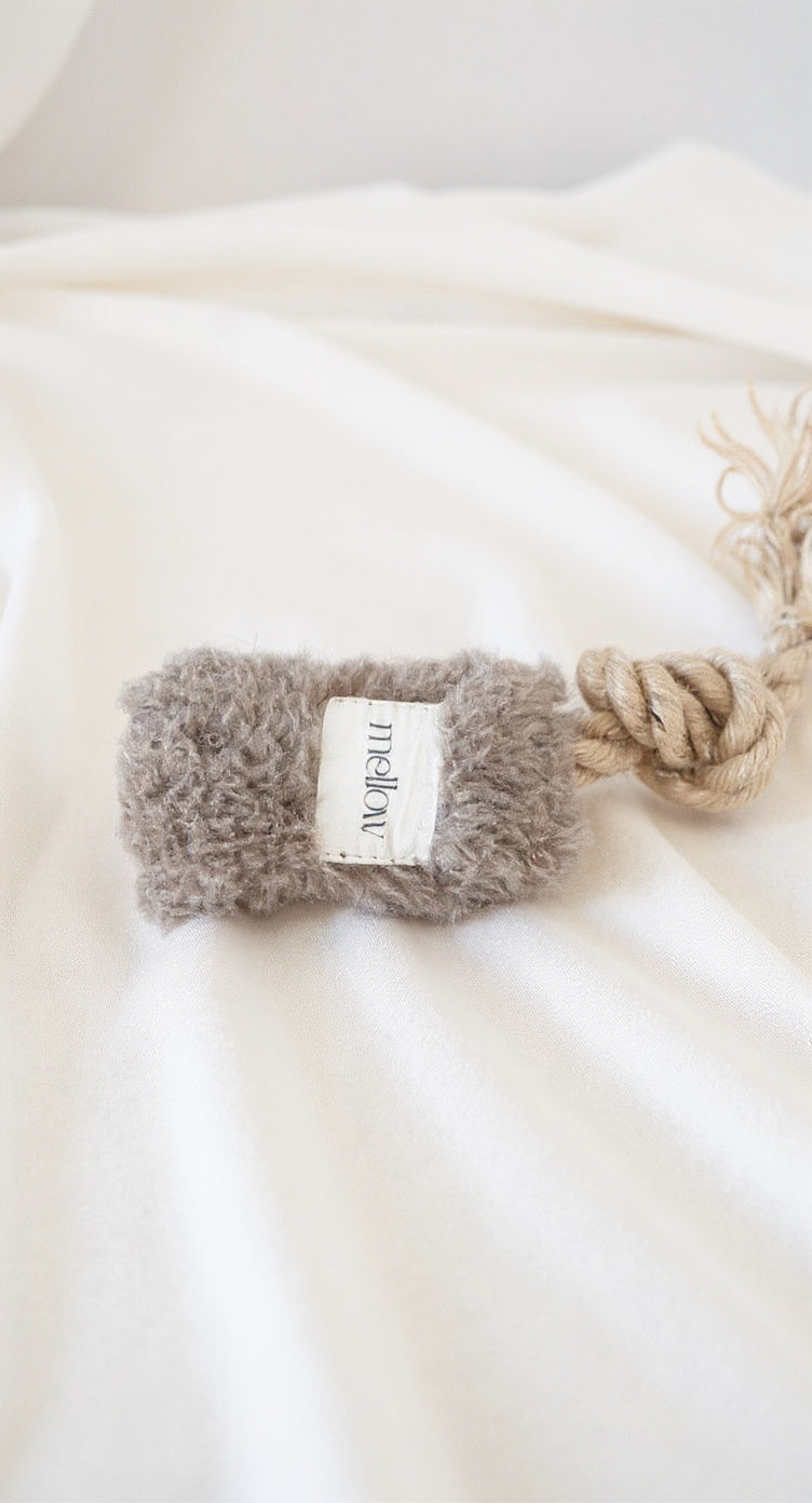 Jouet de traction pour chiens laine naturelle - Beige