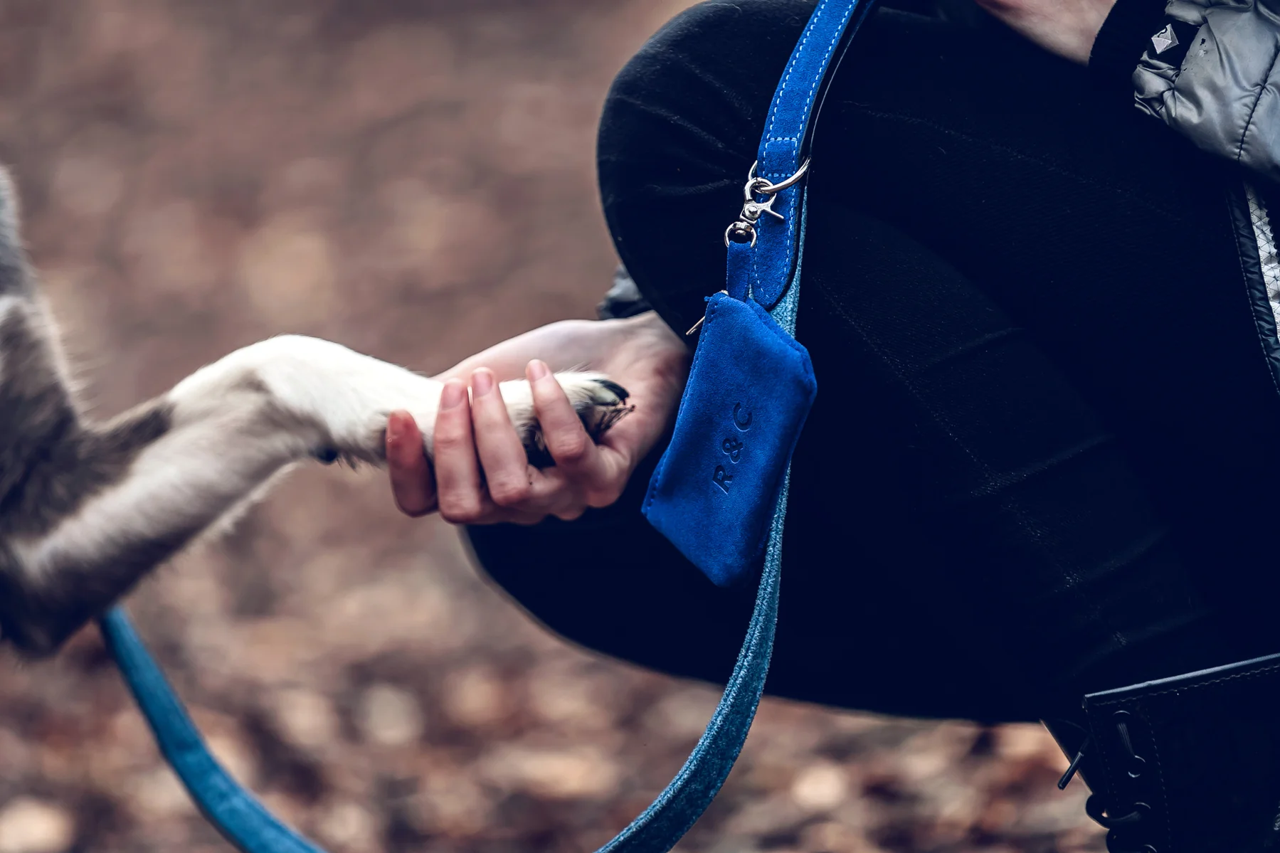 “Rayleigh” Dog Poo Bag Holder – by Ralph & Co-5